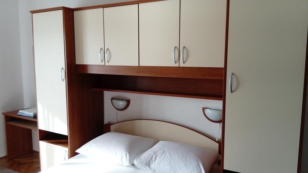 Apartments Branko Нин Стая снимка