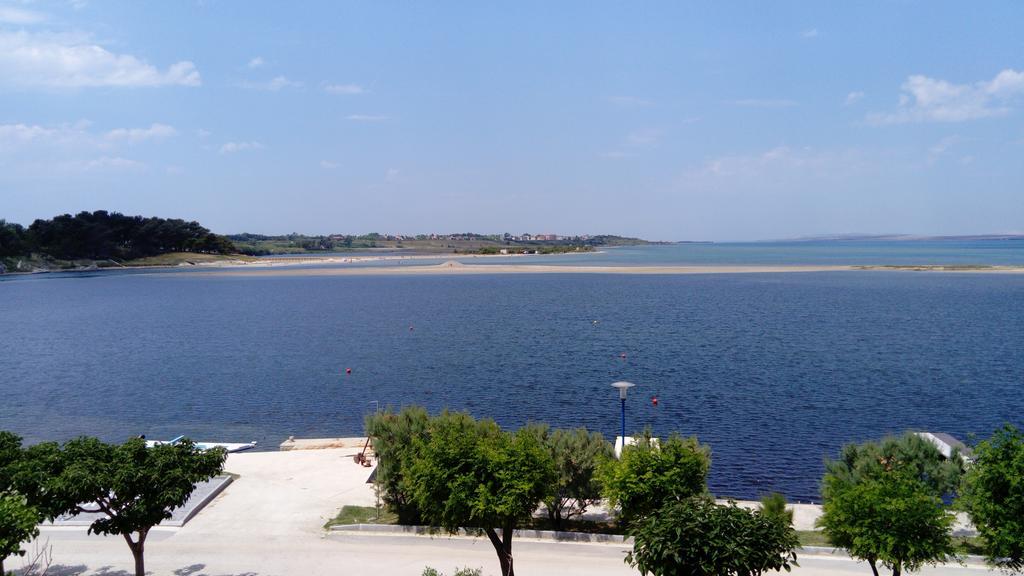 Apartments Branko Нин Стая снимка