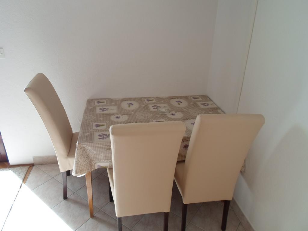 Apartments Branko Нин Стая снимка